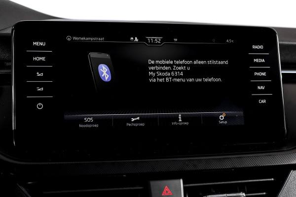 Škoda Kamiq 1.0 TSI 115 PK Sport Business - Automaat | Pano | Dig. Cockpit | Adapt. Cruise | Stoelverw. | PDC | Camera | NAV + App. Connect | ECC | Elek. Klep | Elek. Trekhaak | LM 18" |