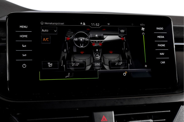 Škoda Kamiq 1.0 TSI 115 PK Sport Business - Automaat | Pano | Dig. Cockpit | Adapt. Cruise | Stoelverw. | PDC | Camera | NAV + App. Connect | ECC | Elek. Klep | Elek. Trekhaak | LM 18" |