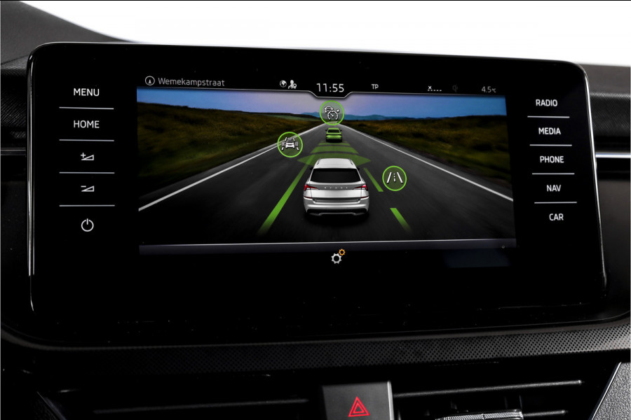 Škoda Kamiq 1.0 TSI 115 PK Sport Business - Automaat | Pano | Dig. Cockpit | Adapt. Cruise | Stoelverw. | PDC | Camera | NAV + App. Connect | ECC | Elek. Klep | Elek. Trekhaak | LM 18" |