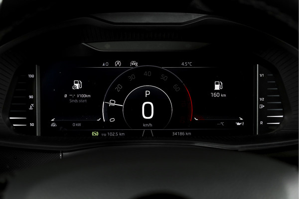 Škoda Kamiq 1.0 TSI 115 PK Sport Business - Automaat | Pano | Dig. Cockpit | Adapt. Cruise | Stoelverw. | PDC | Camera | NAV + App. Connect | ECC | Elek. Klep | Elek. Trekhaak | LM 18" |