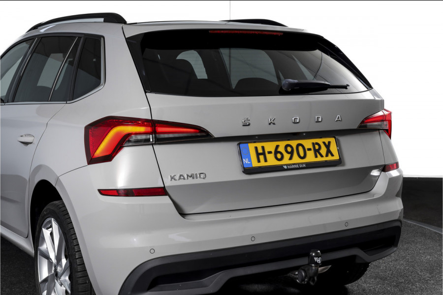 Škoda Kamiq 1.0 TSI 115 PK Sport Business - Automaat | Pano | Dig. Cockpit | Adapt. Cruise | Stoelverw. | PDC | Camera | NAV + App. Connect | ECC | Elek. Klep | Elek. Trekhaak | LM 18" |