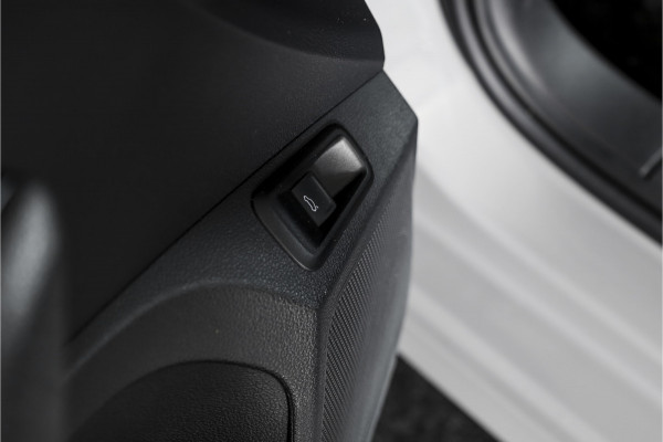 Škoda Kamiq 1.0 TSI 115 PK Sport Business - Automaat | Pano | Dig. Cockpit | Adapt. Cruise | Stoelverw. | PDC | Camera | NAV + App. Connect | ECC | Elek. Klep | Elek. Trekhaak | LM 18" |