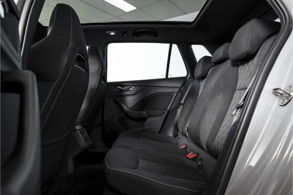 Škoda Kamiq 1.0 TSI 115 PK Sport Business - Automaat | Pano | Dig. Cockpit | Adapt. Cruise | Stoelverw. | PDC | Camera | NAV + App. Connect | ECC | Elek. Klep | Elek. Trekhaak | LM 18" |
