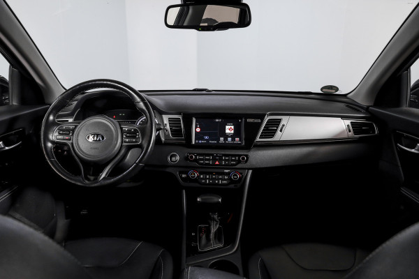 Kia Niro 1.6 GDi Hybrid ExecutiveLine - Automaat Orig. NL | S/K-Dak | Adapt. Cruise | Stoel-+Stuurverw. | PDC | Camera | NAV + App. Connect  | ECC | JBL | Afn. Trekhaak | LM 18" |