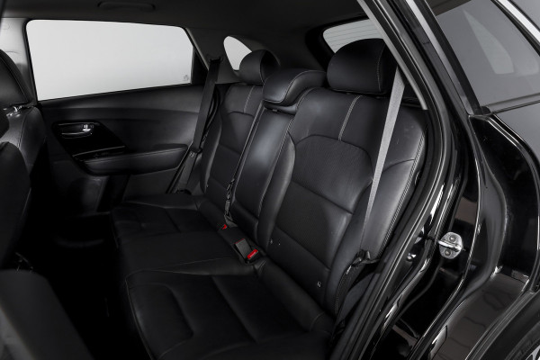 Kia Niro 1.6 GDi Hybrid ExecutiveLine - Automaat Orig. NL | S/K-Dak | Adapt. Cruise | Stoel-+Stuurverw. | PDC | Camera | NAV + App. Connect  | ECC | JBL | Afn. Trekhaak | LM 18" |
