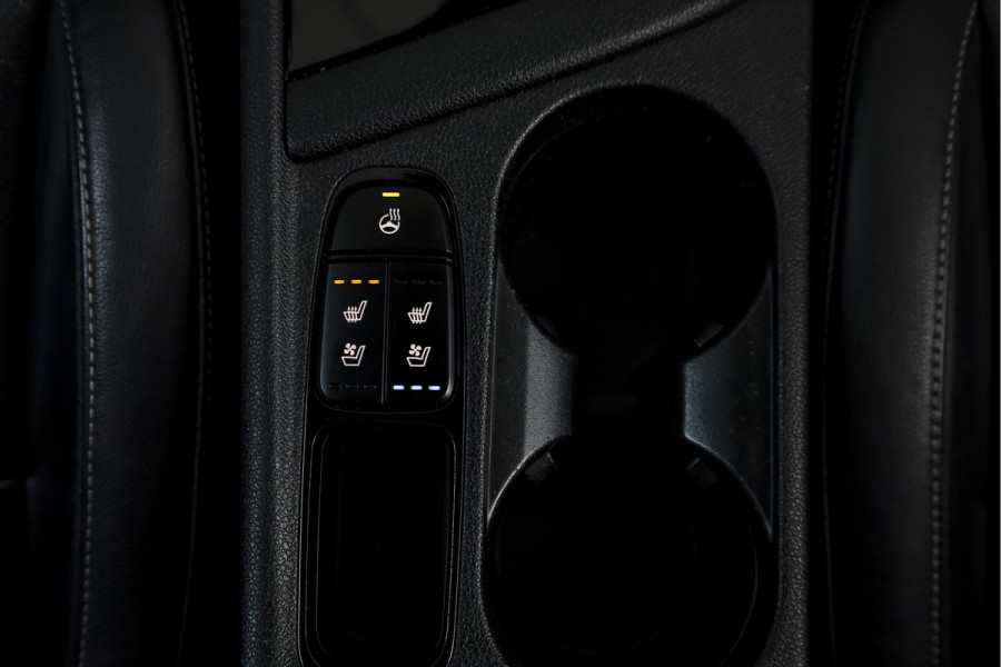 Kia Niro 1.6 GDi Hybrid ExecutiveLine - Automaat Orig. NL | S/K-Dak | Adapt. Cruise | Stoel-+Stuurverw. | PDC | Camera | NAV + App. Connect  | ECC | JBL | Afn. Trekhaak | LM 18" |