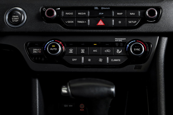 Kia Niro 1.6 GDi Hybrid ExecutiveLine - Automaat Orig. NL | S/K-Dak | Adapt. Cruise | Stoel-+Stuurverw. | PDC | Camera | NAV + App. Connect  | ECC | JBL | Afn. Trekhaak | LM 18" |