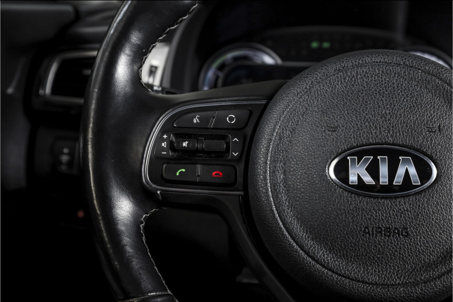 Kia Niro 1.6 GDi Hybrid ExecutiveLine - Automaat Orig. NL | S/K-Dak | Adapt. Cruise | Stoel-+Stuurverw. | PDC | Camera | NAV + App. Connect  | ECC | JBL | Afn. Trekhaak | LM 18" |