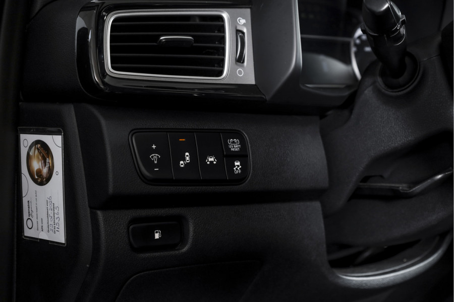 Kia Niro 1.6 GDi Hybrid ExecutiveLine - Automaat Orig. NL | S/K-Dak | Adapt. Cruise | Stoel-+Stuurverw. | PDC | Camera | NAV + App. Connect  | ECC | JBL | Afn. Trekhaak | LM 18" |