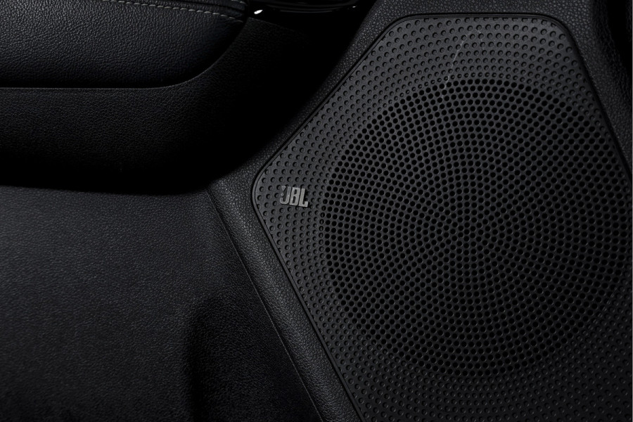 Kia Niro 1.6 GDi Hybrid ExecutiveLine - Automaat Orig. NL | S/K-Dak | Adapt. Cruise | Stoel-+Stuurverw. | PDC | Camera | NAV + App. Connect  | ECC | JBL | Afn. Trekhaak | LM 18" |