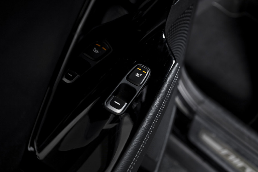 Kia Niro 1.6 GDi Hybrid ExecutiveLine - Automaat Orig. NL | S/K-Dak | Adapt. Cruise | Stoel-+Stuurverw. | PDC | Camera | NAV + App. Connect  | ECC | JBL | Afn. Trekhaak | LM 18" |