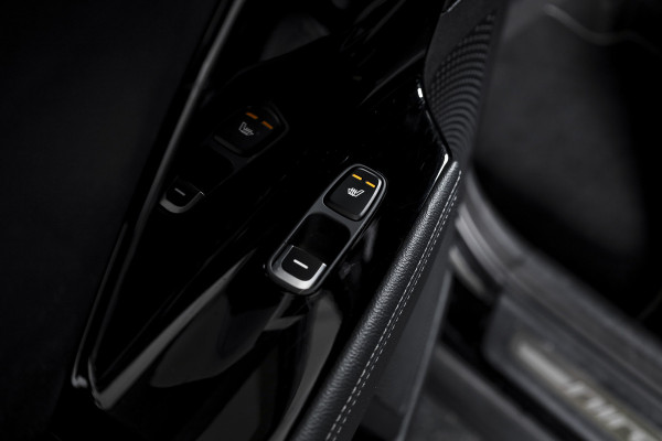 Kia Niro 1.6 GDi Hybrid ExecutiveLine - Automaat Orig. NL | S/K-Dak | Adapt. Cruise | Stoel-+Stuurverw. | PDC | Camera | NAV + App. Connect  | ECC | JBL | Afn. Trekhaak | LM 18" |