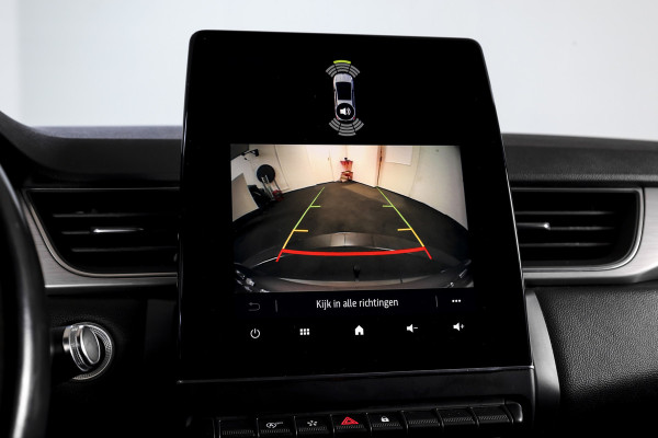 Renault Captur 1.3 TCe 130 Intens 130 PK - Automaat | Dig. Cockpit | Cruise | PDC | | Camera | NAV + App. Connect | ECC | Afn. Trekhaak | DAB | LM 18" |