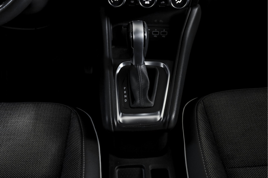 Renault Captur 1.3 TCe 130 Intens 130 PK - Automaat | Dig. Cockpit | Cruise | PDC | | Camera | NAV + App. Connect | ECC | Afn. Trekhaak | DAB | LM 18" |