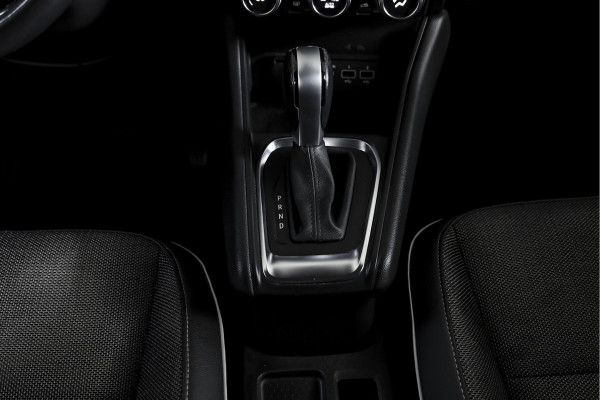 Renault Captur 1.3 TCe 130 Intens 130 PK - Automaat | Dig. Cockpit | Cruise | PDC | | Camera | NAV + App. Connect | ECC | Afn. Trekhaak | DAB | LM 18" |