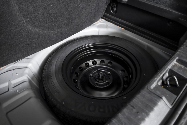 Renault Captur 1.3 TCe 130 Intens 130 PK - Automaat | Dig. Cockpit | Cruise | PDC | | Camera | NAV + App. Connect | ECC | Afn. Trekhaak | DAB | LM 18" |