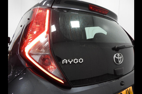 Toyota Aygo 1.0 VVT-i X-Fun AIRCO/BLUETOOTH!