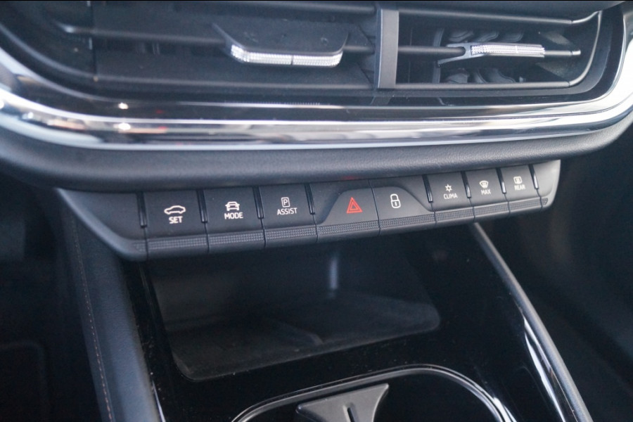 Škoda ENYAQ iV 80 First Edition High -PANO-LEER-LED-TREKHAAK-