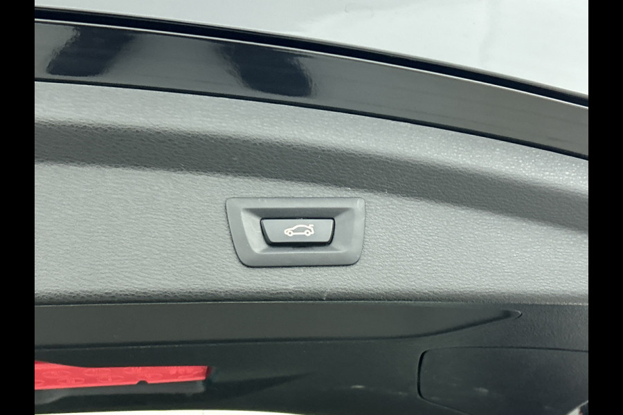 BMW X2 SDrive18i Executive(Dealer OnderH, Navi, StoelV, Camera, Parkeersensoren, Climate Con, Etc)