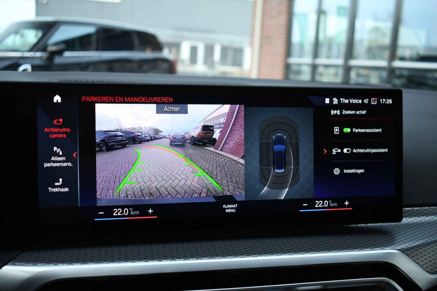 BMW 3 Serie Touring 330e xDrive M-Sport Pro Pano M-zetels ACC HUD 19inch El-klep