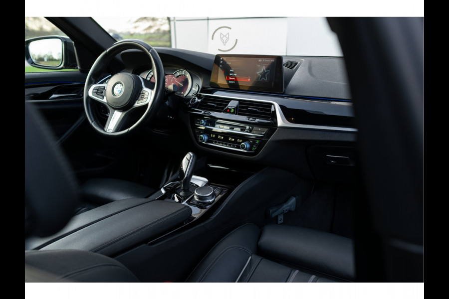 BMW 5 Serie 530i High Executive M-sport|High Executive|ACC|Keyless|Pano