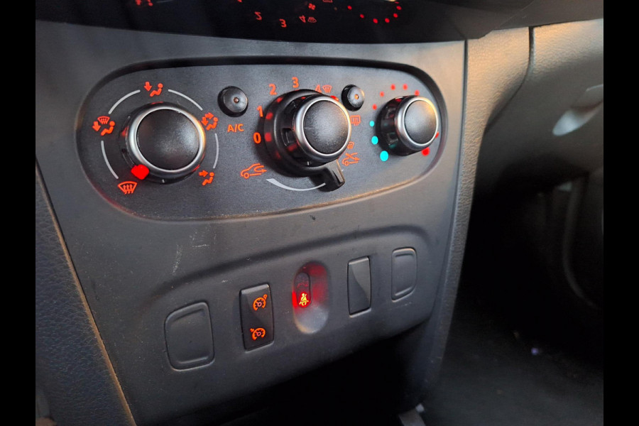 Dacia Sandero 0.9 TCe Laureate | Navi | Trekhaak 1.080kg | Airco | Cruise Control | NAP | occasion