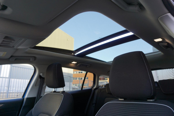 Ford FOCUS Wagon 1.0 EcoB.125PK Hybrid Titanium X/Panoramadak/ Zeldzaam Compleet!!!