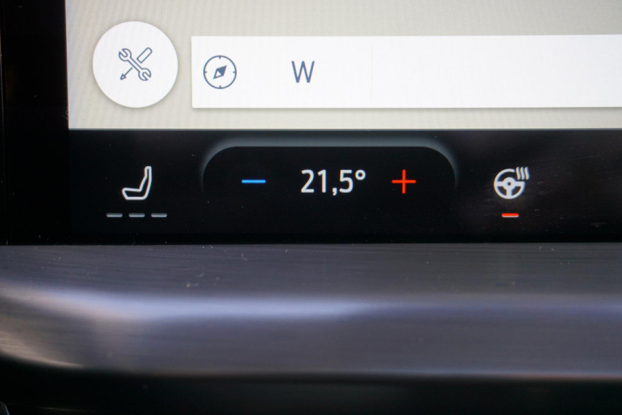 Ford FOCUS Wagon 1.0 EcoB.125PK Hybrid Titanium X/Panoramadak/ Zeldzaam Compleet!!!