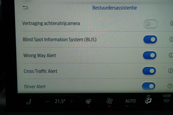 Ford FOCUS Wagon 1.0 EcoB.125PK Hybrid Titanium X/Panoramadak/ Zeldzaam Compleet!!!