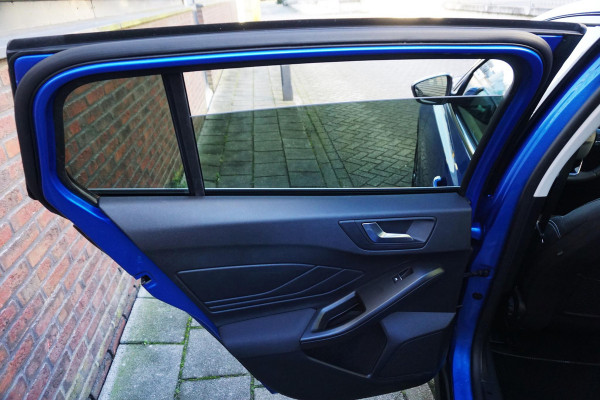 Ford FOCUS Wagon 1.0 EcoB.125PK Hybrid Titanium X/Panoramadak/ Zeldzaam Compleet!!!