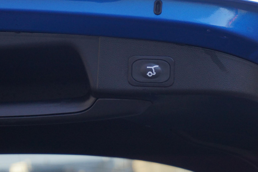 Ford FOCUS Wagon 1.0 EcoB.125PK Hybrid Titanium X/Panoramadak/ Zeldzaam Compleet!!!