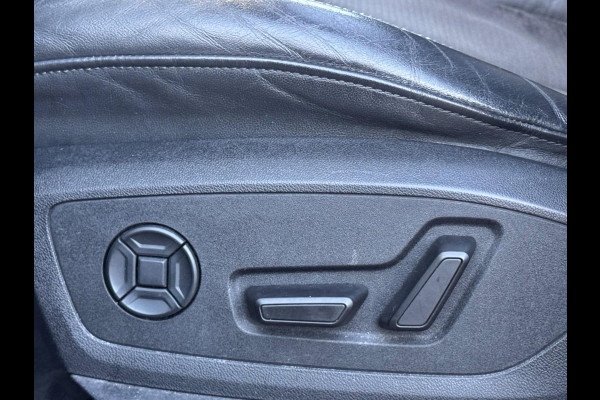 Audi e-tron E-tron 50 quattro Launch edition Black 71 kWh Pano/Memory