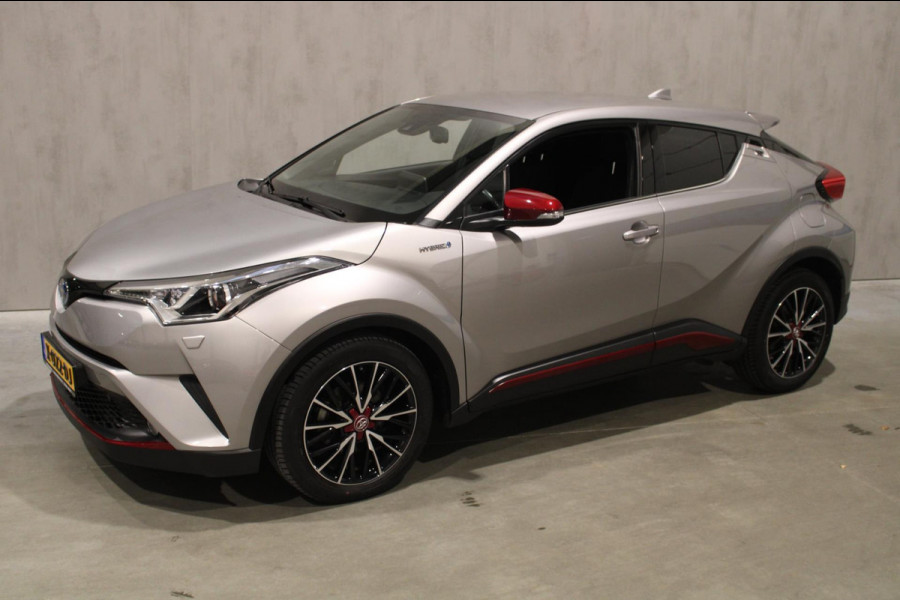 Toyota C-HR 1.8 Hybrid Dynamic Camera/Navigatie/Prijs is rijklaar incl 12 maanden bovag