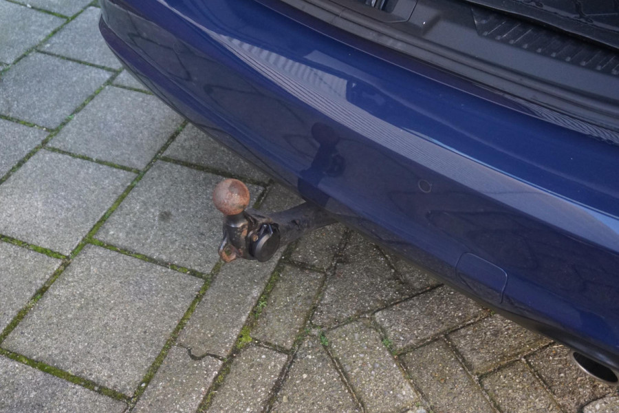 Ford FOCUS Wagon 1.0 EcoB.125PK Hybrid Business/Trekhaak/ Camera/December 2020!!