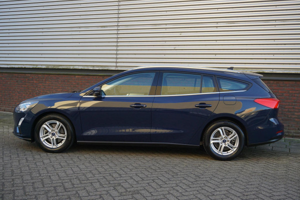 Ford FOCUS Wagon 1.0 EcoB.125PK Hybrid Business/Trekhaak/ Camera/December 2020!!