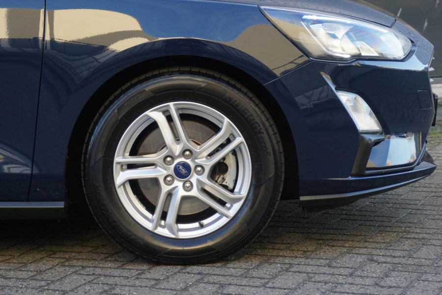 Ford FOCUS Wagon 1.0 EcoB.125PK Hybrid Business/Trekhaak/ Camera/December 2020!!