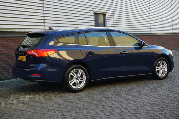Ford FOCUS Wagon 1.0 EcoB.125PK Hybrid Business/Trekhaak/ Camera/December 2020!!