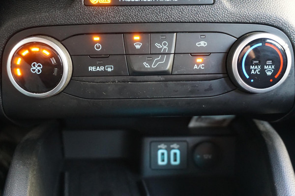 Ford FOCUS Wagon 1.0 EcoB.125PK Hybrid Business/Trekhaak/ Camera/December 2020!!