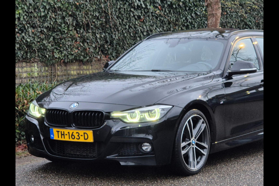 BMW 3 Serie Touring M Sport Panorama Apple CarPlay Camera Trekhaak volle Optieslijst NAP 6WB Shadow Executive Edition NAP Nbt Evo