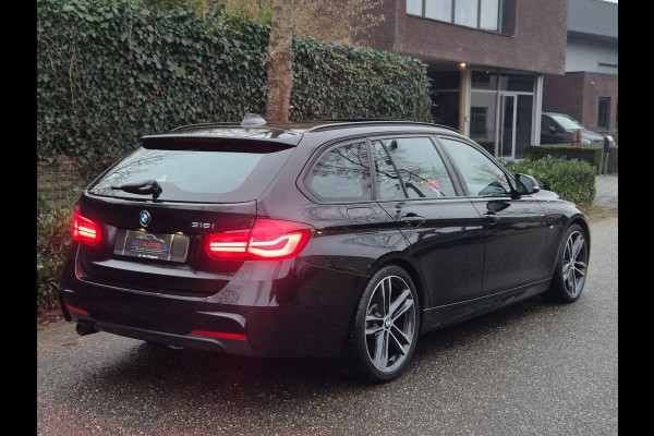 BMW 3 Serie Touring M Sport Panorama Apple CarPlay Camera Trekhaak volle Optieslijst NAP 6WB Shadow Executive Edition NAP Nbt Evo