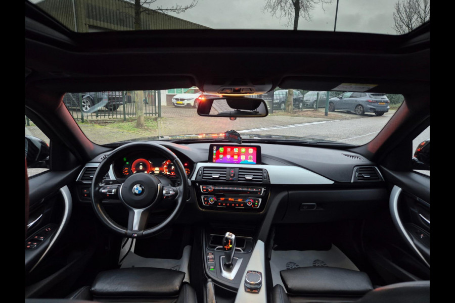 BMW 3 Serie Touring M Sport Panorama Apple CarPlay Camera Trekhaak volle Optieslijst NAP 6WB Shadow Executive Edition NAP Nbt Evo