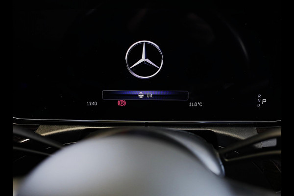 Mercedes-Benz C-Klasse 300 e AMG 63 Look / Burmester / Head Up / 360 Camera / Acc / Elek Stoelen / Full Leder / Open Pano / 20 Inc