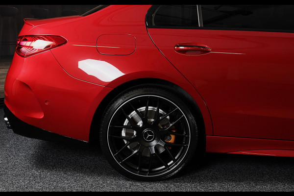 Mercedes-Benz C-Klasse 300 e AMG 63 Look / Burmester / Head Up / 360 Camera / Acc / Elek Stoelen / Full Leder / Open Pano / 20 Inc