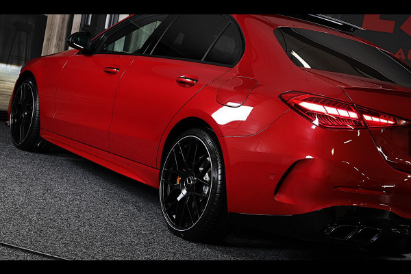 Mercedes-Benz C-Klasse 300 e AMG 63 Look / Burmester / Head Up / 360 Camera / Acc / Elek Stoelen / Full Leder / Open Pano / 20 Inc