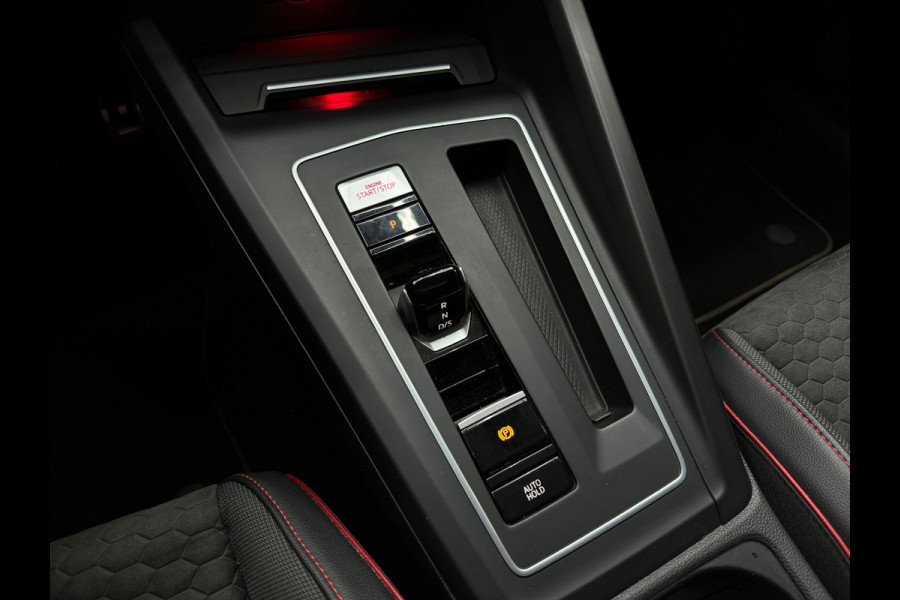 Volkswagen Golf 2.0 TSI GTI Clubsport Pano|IQ|Camera|Sfeer