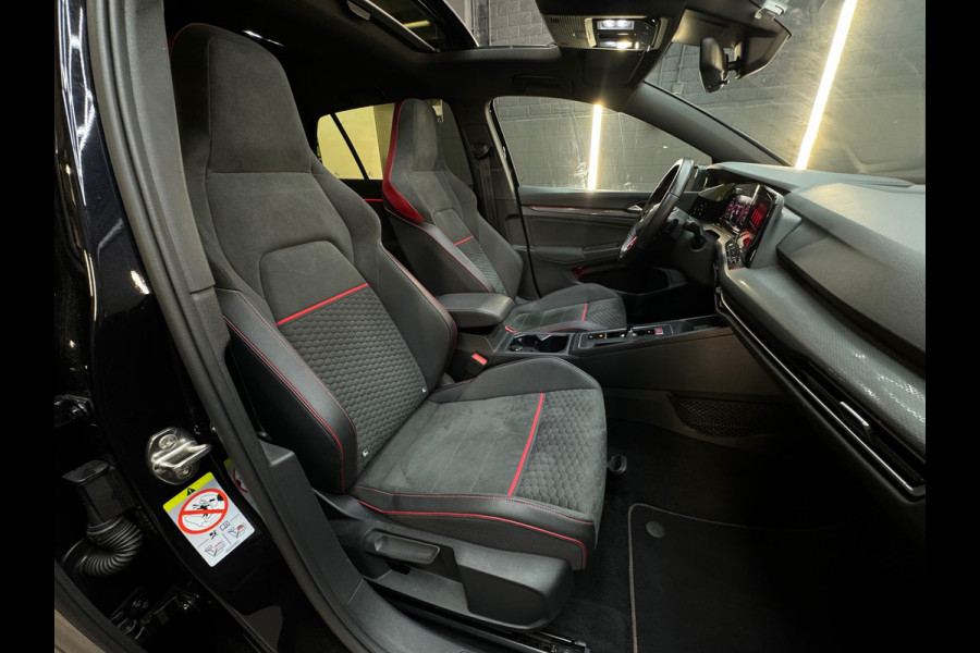 Volkswagen Golf 2.0 TSI GTI Clubsport Pano|IQ|Camera|Sfeer