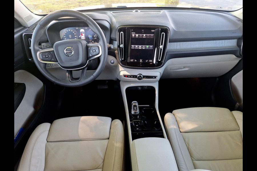 Volvo XC40 1.5 T5 Plug-in hybrid Inscription Plus Bright | Leder | Memory Seat | Trekhaak wegklapbaar | occasion