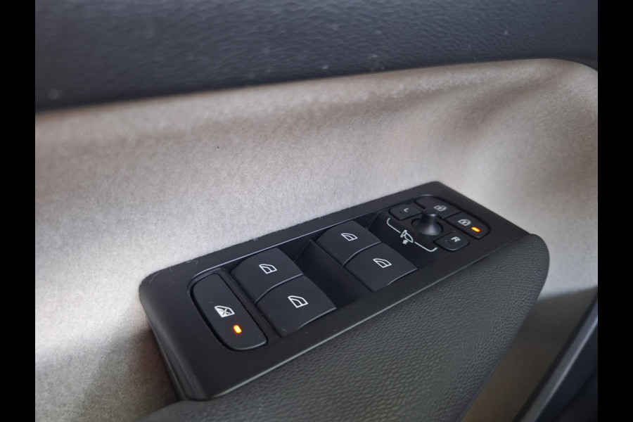 Volvo XC40 1.5 T5 Plug-in hybrid Inscription Plus Bright | Leder | Memory Seat | Trekhaak wegklapbaar | occasion