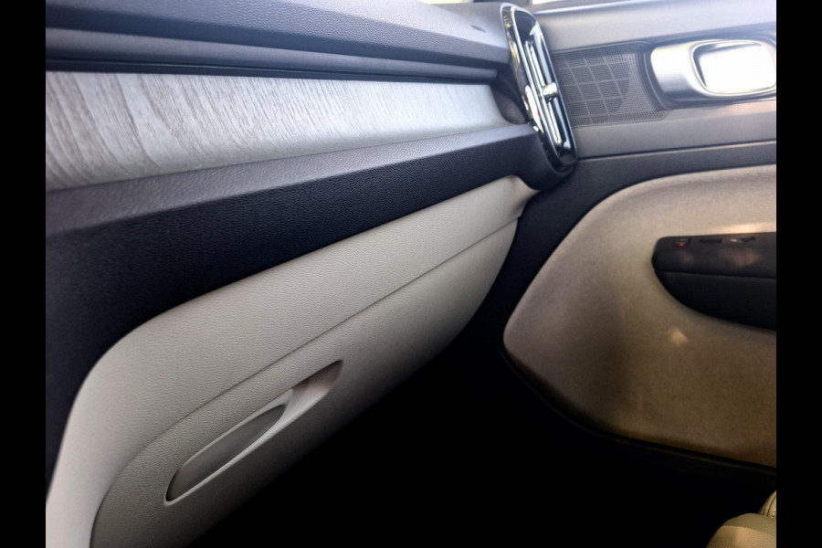 Volvo XC40 1.5 T5 Plug-in hybrid Inscription Plus Bright | Leder | Memory Seat | Trekhaak wegklapbaar | occasion