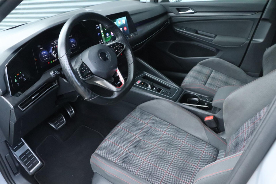 Volkswagen Golf 2.0 TSI GTI | PANO - HUD - IQ.LIGHT - HARMAN KARDON - VOL!